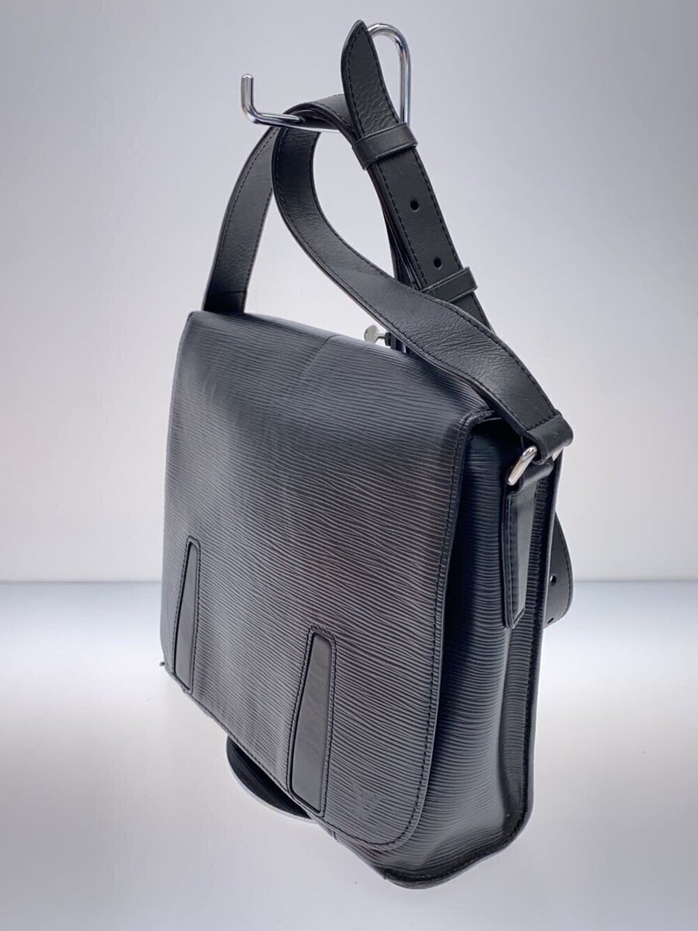 Louis Vuitton Cowhide Harrington Epi Black Messenger Black